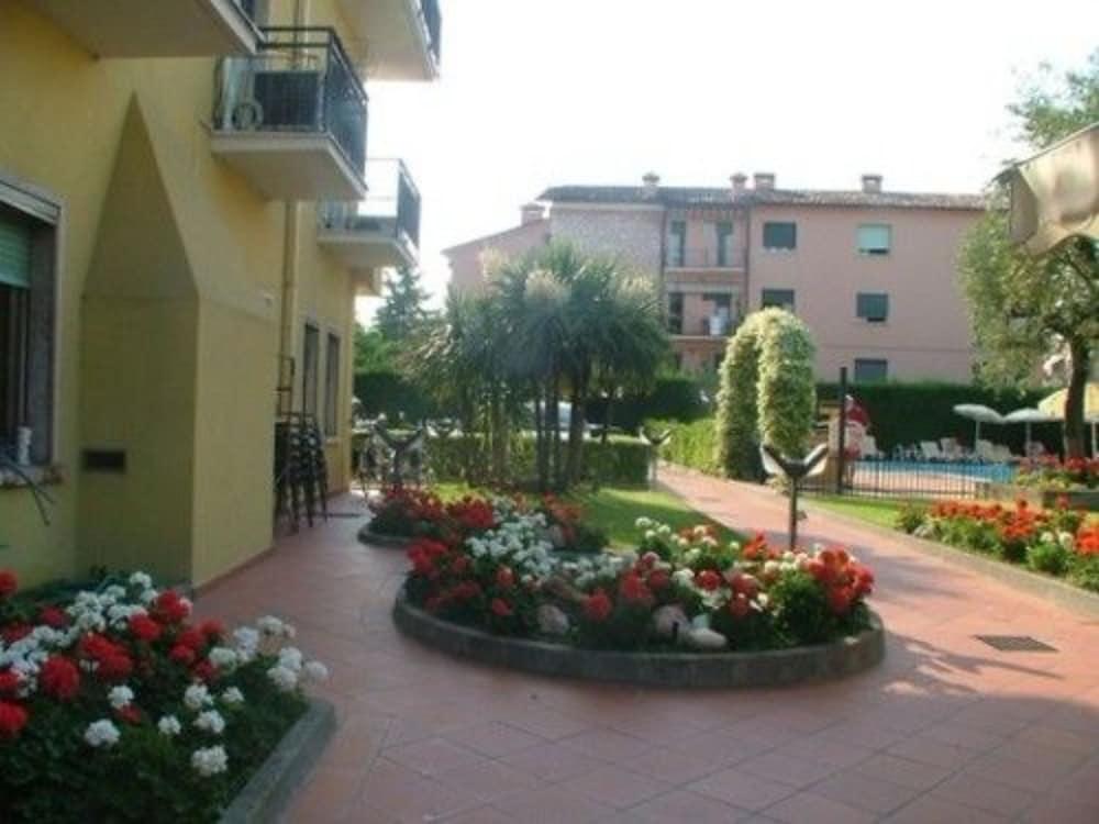 Hotel Bella Peschiera Peschiera del Garda Exterior foto