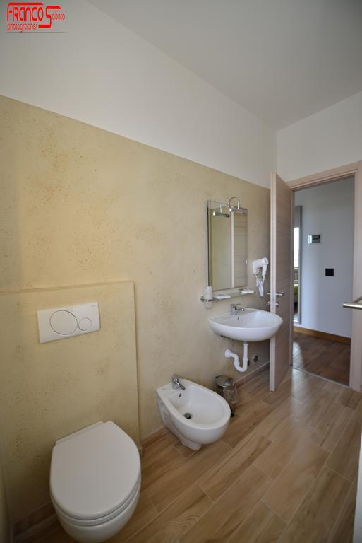 Hotel Bella Peschiera Peschiera del Garda Quarto foto